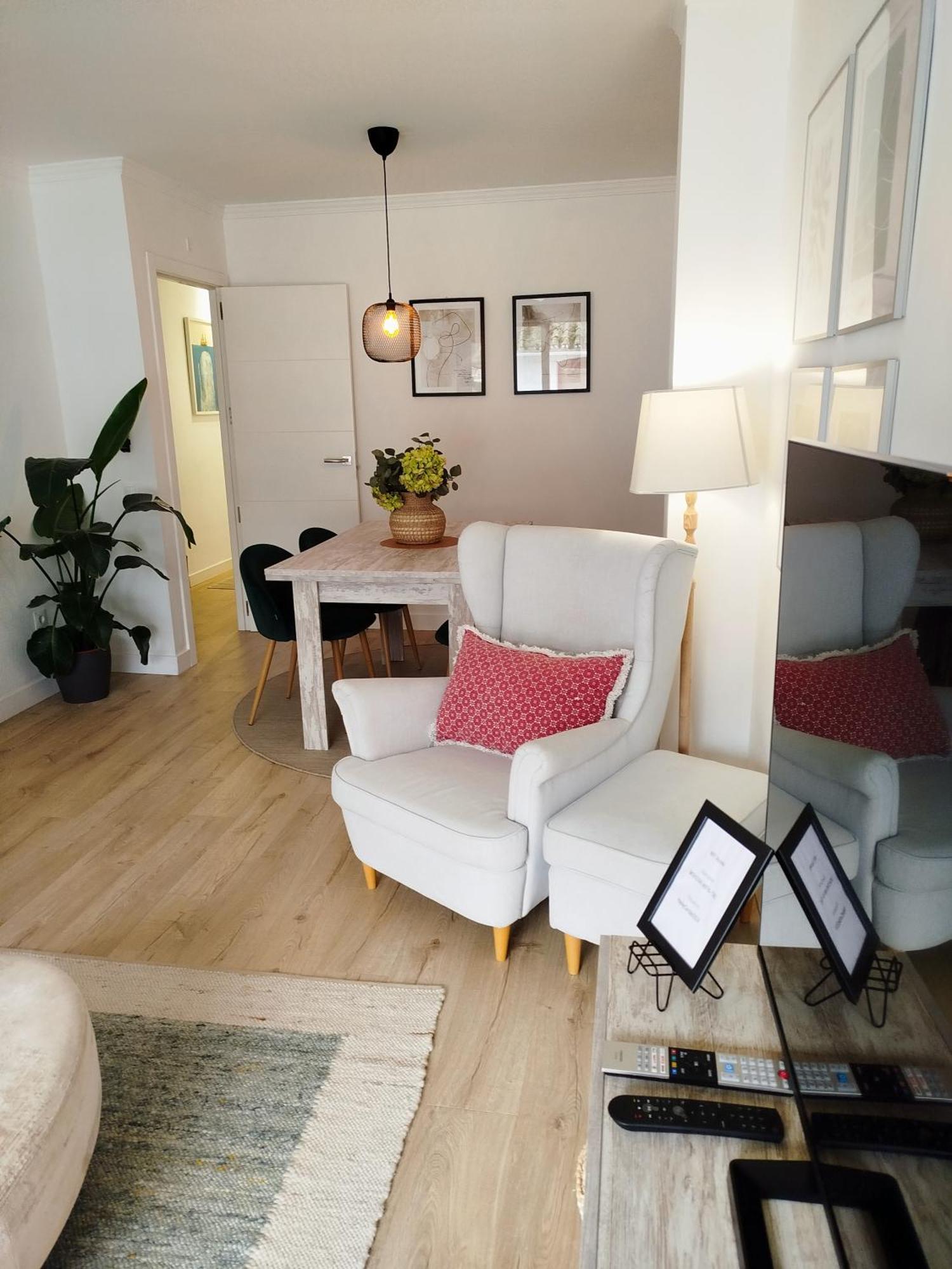 Impressive Apartment With 3 Bedrooms Metres From The Beach Эстепона Экстерьер фото