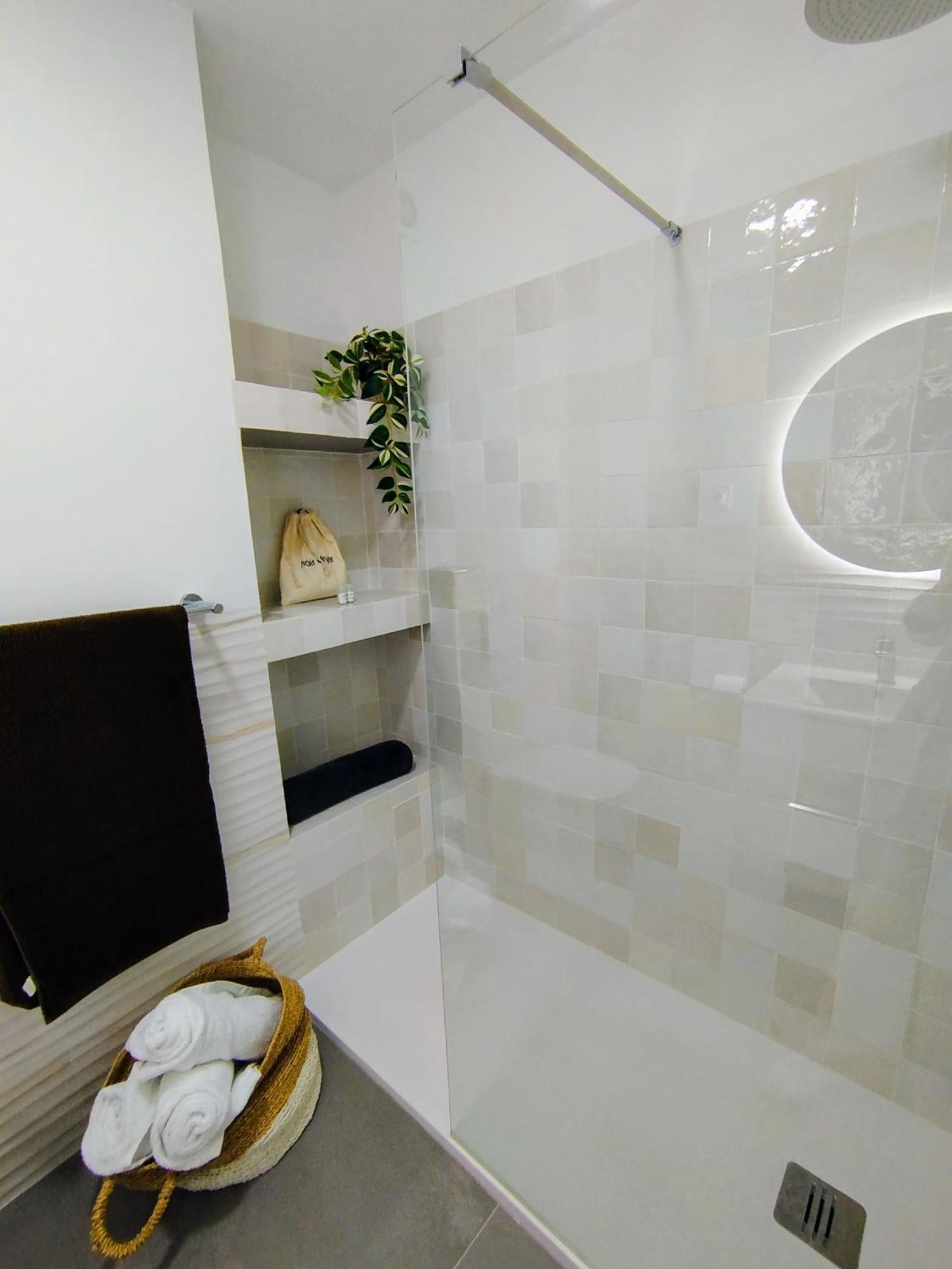 Impressive Apartment With 3 Bedrooms Metres From The Beach Эстепона Экстерьер фото